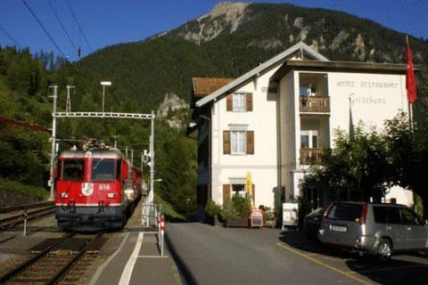 Hotel Grischuna Filisur Exterior photo